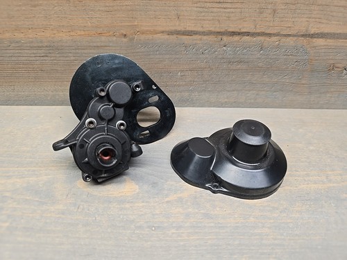 Team Associated SC10 Transmission Gearbox RC10 B4 w Dust Cover GG4 - Picture 1 of 18