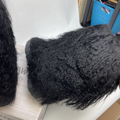 NEW BEARPAW Canada Boetis II Triple Black Mongolian Sheepskin Fur Boots Sz 7 US - Imagen 11 de 15
