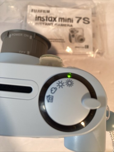 Cámara fotográfica instantánea compacta Fujifilm Instax Mini 75 probada con estuche y álbum - Imagen 5 de 12