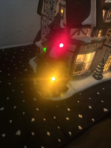 2004 St. Nicholas Square Nicks Tavern Bar  ,Christmas Village Collection, w/box - Picture 7 of 9