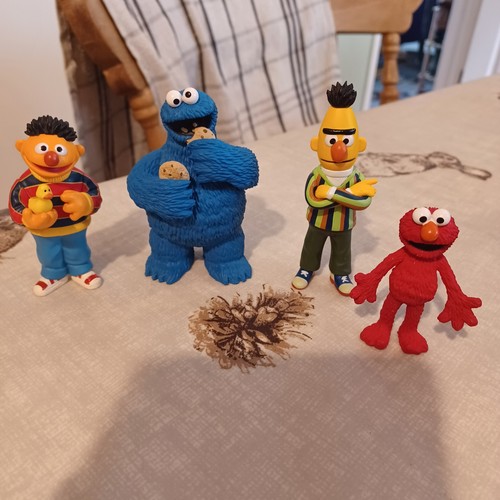Sesame Street Set of 4 Collectable Figures
