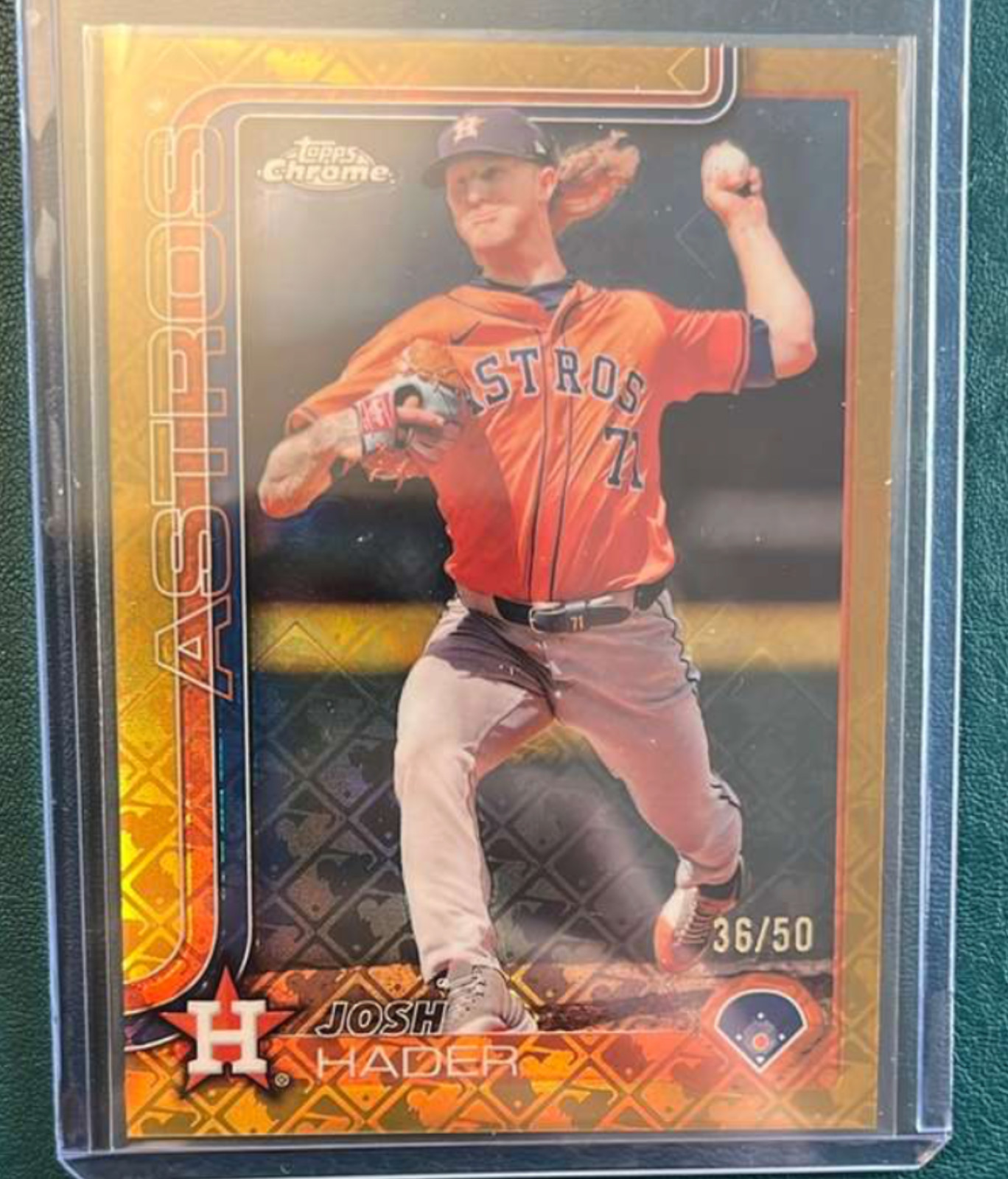 2025 Topps Chrome - Josh Hader #295 Gold LogoFractor 36/50 MLB