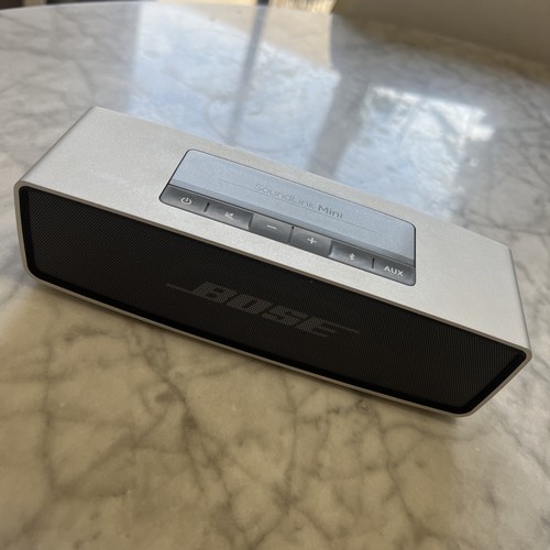 Bose SoundLink Mini Portable Bluetooth Speaker *For Parts*  - Picture 2 of 4