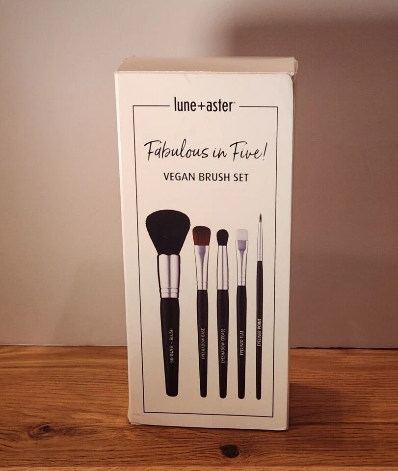Lune+Aster Fabulous in Five Vegan Brush Set