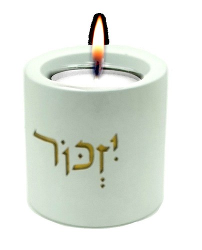 Candle Holder for a Memorial Candle Yizkor Made of Ivory/White Concrete - 第 1/2 張圖片