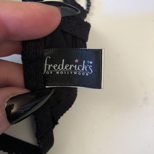 NWOT Frederick's of Hollywood Rhinestone Ruby Velvet Caged Cut Bra & Thong Set S - Picture 11 of 12