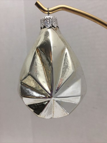 Vtg North Pole Trad. Christmas Ornaments Silver Creamy White Lot of 6 Germany - Picture 3 of 6