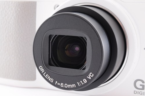 Ricoh Gr Digital IV Bianco Edizione 10.4MP Fotocamera Compatta 28mm Eq. F/1.9 - Foto 8 di 13