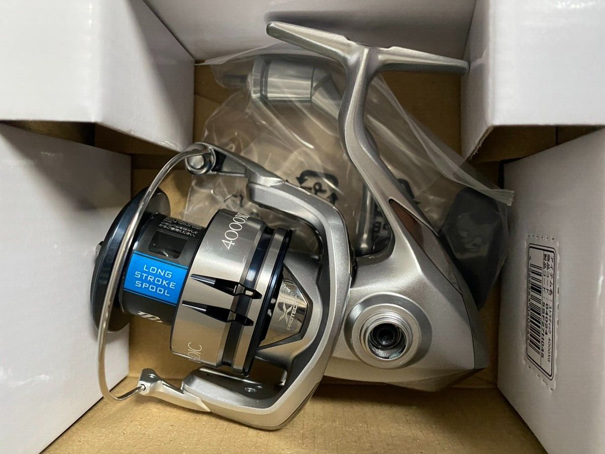 Spinning Reel 19 Stradic 4000XG Gear Ratio 6.2:1 Fishing Spinning Reel 19 Stradic 4000XG Gear Ratio 6.2:1 Fishing