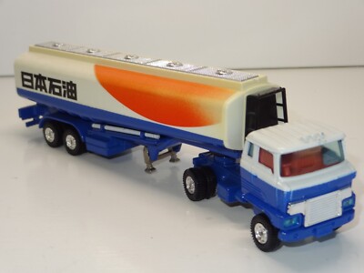 Tomica Dandy 52 HINO Sattelzugmaschine Knickgelenkter Tankwagen - (390)