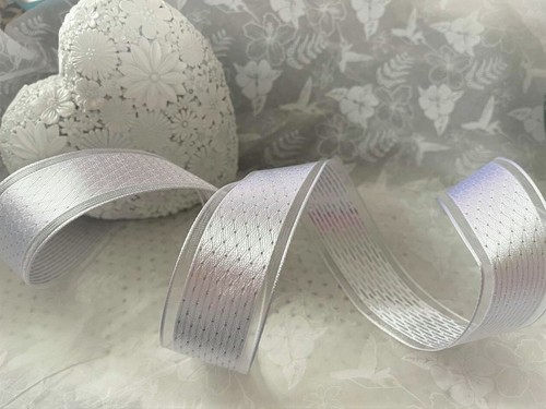 SHIMMERING SPARKLE DIAMONDS White Silver wedding - Luxury Wire Edge Ribbon 38mm - Picture 2 of 2