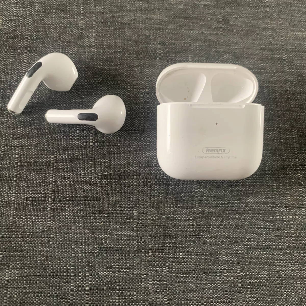 Airpod remax hot sale