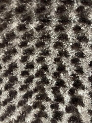 Luxurious Minky Fur Fabric by the Yard: Soft Plush Material, DIY Sewing Projects - Picture 37 of 38