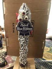 New Pabst Eyeballs 👀 12”Tall Tap Handle Slight Damage To Box And Packaging 