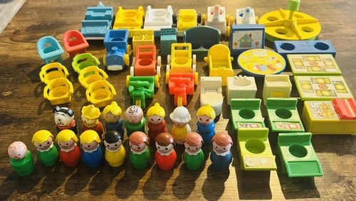 Mixed Lot of 50 Vintage Fisher Price Little People, Figures & Accessories!