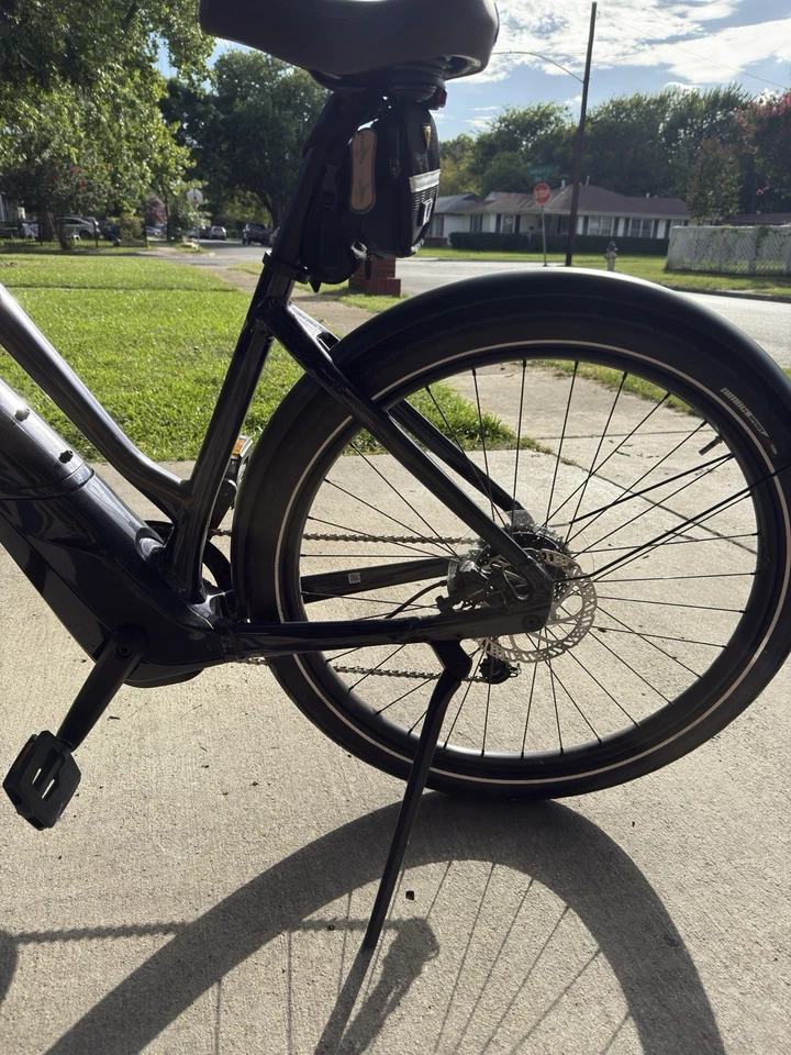 Bicicleta eléctrica Specialized Turbo Como 3.0 - Tamaño grande - Bicicleta eléctrica de cercanías Step-Thru Foto 3 de 4