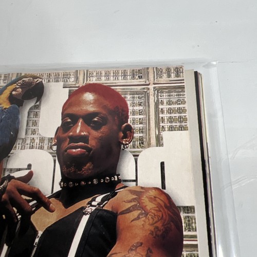 DENNIS RODMAN Rare Bird - 29 maggio 1995 rivista Sports Illustrated - Foto 4 di 7