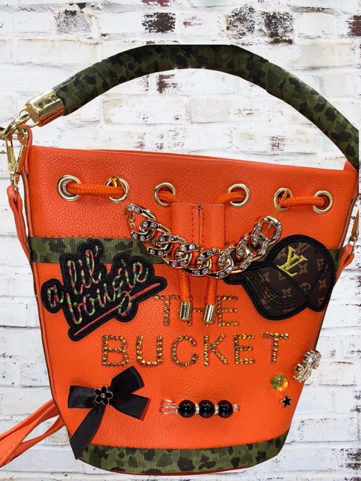 Hat and Purse Combo! Betty Boop/ Chicago Bears NFL - Image 3 of 4