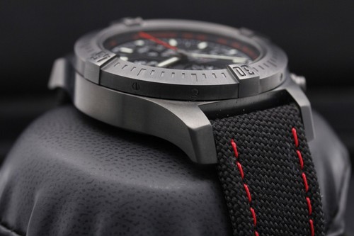 Breitling Colt Chronograph "Black Steel" M13388 - Picture 6 of 11