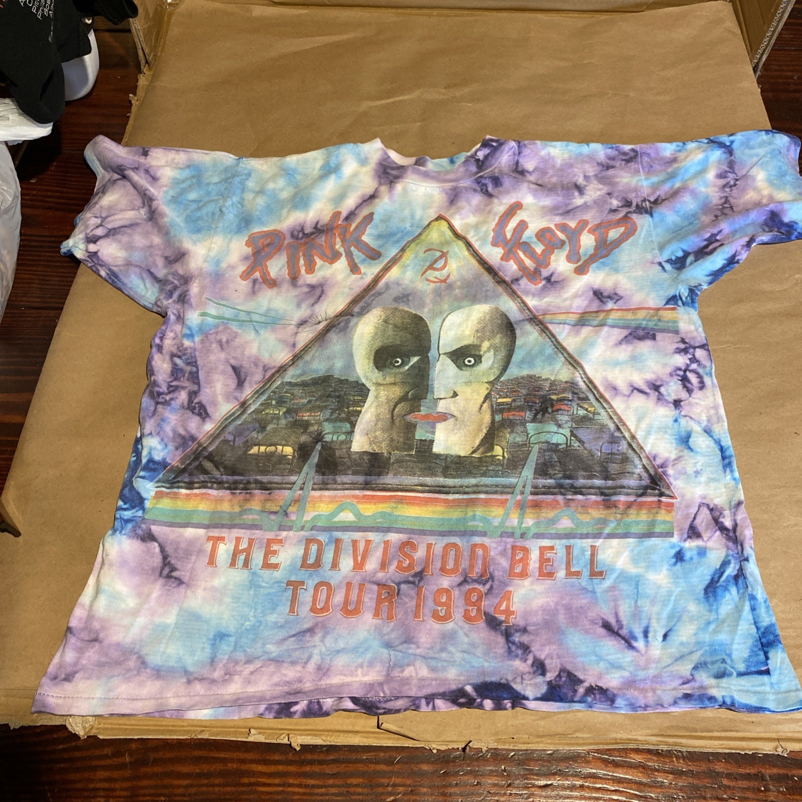 Pink Floyd — Division Bell tie-dye vintage concert t-shirt