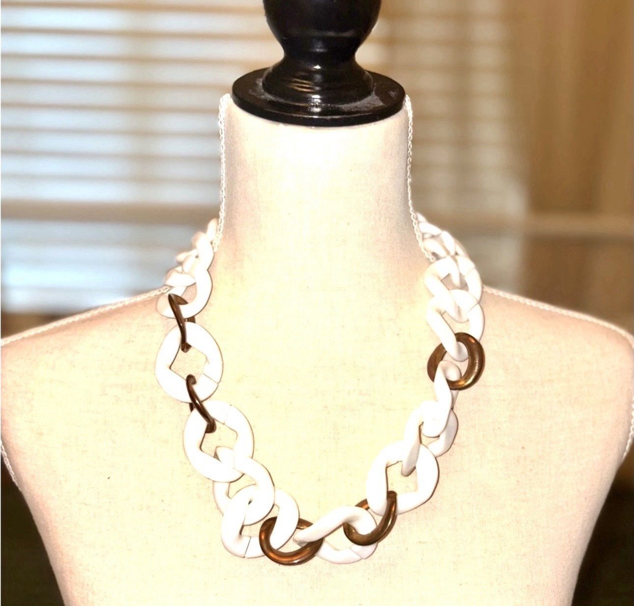 White Gold Plastic Chain Link Statement Necklace … - image 1