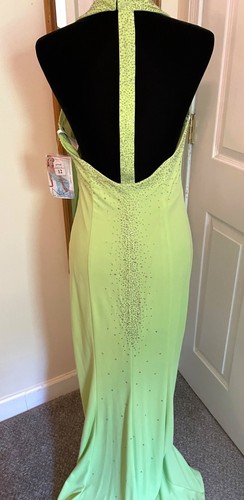 Abito da sera Niki Livas verde lime nuovo taglia 12 strass supporto schiena aperta - Foto 3 di 13