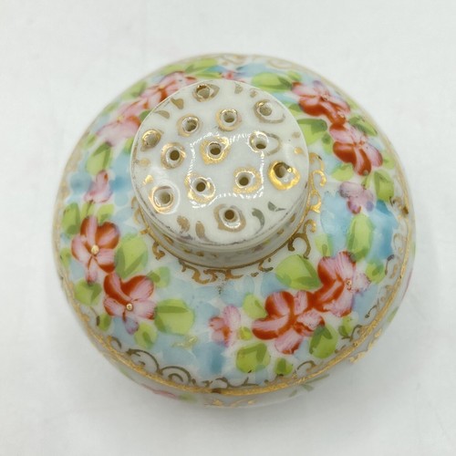 Vtg Floral Salt & Pepper Shaker Set Gold Accent Round Pink Blue Shabby 2 1/4" W - Picture 8 of 10