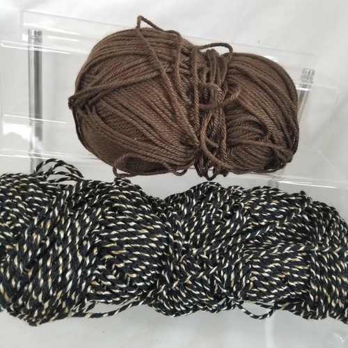 3 YARNS SCARLET RED & BROWN & Mixed brown or black and white 8.7 oz - Picture 7 of 12