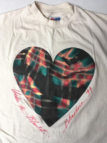 Vintage 90s Bhandara Under The Blanket Heart Art Graphic T Shirt Off White XL - Picture 7 of 12