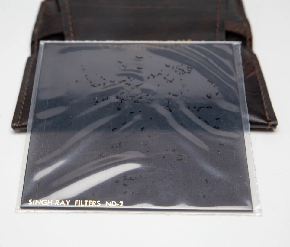 NEW 3x3" Singh-Ray Square Neutral Density 2 Filter ND-2 w/Case - Image 2 of 4