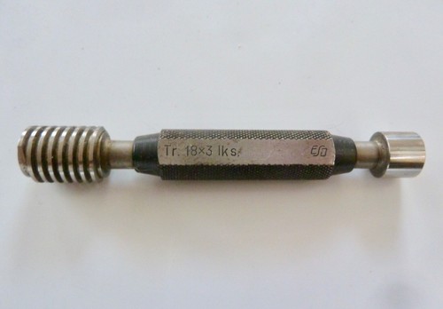 Swiss ESO M18 x 3 Trapezoidal Internal Thread Master - Picture 2 of 3