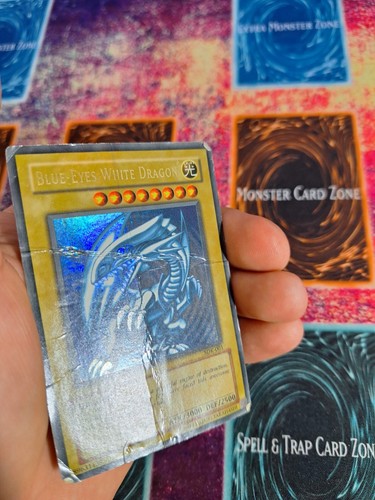 Yu-Gi-Oh! TCG Blue-Eyes White Dragon SDK-001 Ultra Rare Unlimited HP/DMG - Picture 5 of 12
