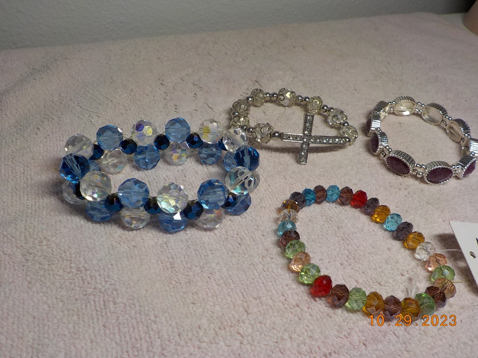 4 STRETCH BANGLES MULTI COLOR SHAPE AND SIZES FAC… - image 3