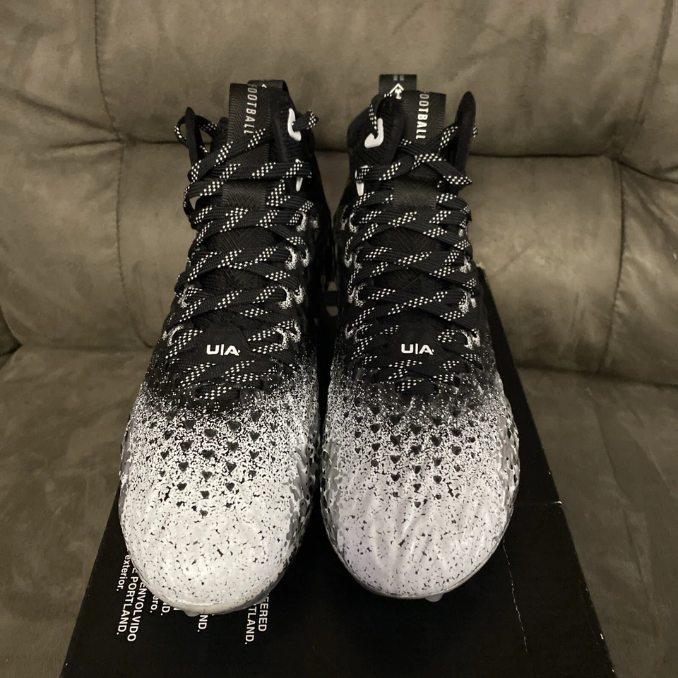 New UA Under Armour Spotlight Clone MC Football Cleats Black/Silver Women's 6.5 - Image 3 of 4