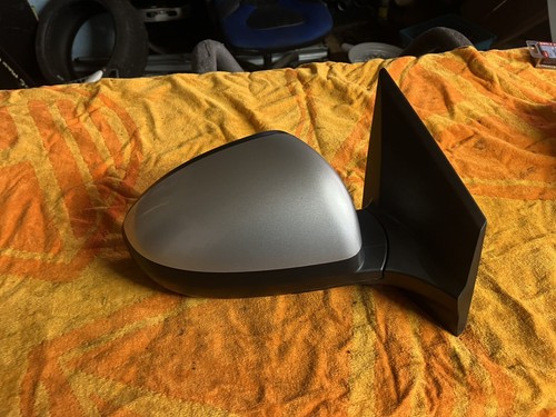 2015-2019 chevrolet sonic RH passengers silver power side view mirror OEM 16 17 - Picture 3 of 5
