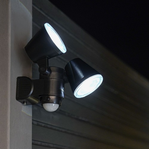 Battery LED PIR Motion Sensor Security Wall Light | Outdoor Garden Adjustable - Picture 6 of 10