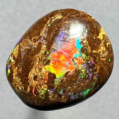 Colores de gema llamativos * ópalo de hombro de matriz sólida australiana natural de 5 quilates * ver video - Imagen 2 de 5