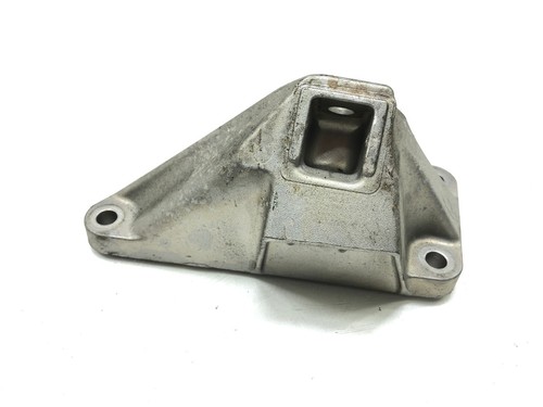 2010-2013 BMW 550I GT F07 LEFT DRIVER ENGINE MOUNT BRACKET OEM. - Picture 4 of 7