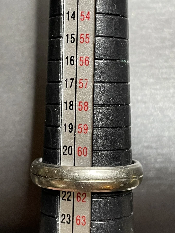 "Banda de diamantes de titanio Triton 4,9 mm tamaño 9,75"" supongo simulada" Foto 3 de 4