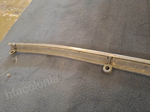 Alfa Romeo 164 Abschlussleiste zwischen der Karosserie und Stoßstange hinten - Bild 6 von 7