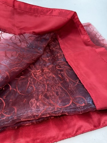 Tischdecke rot durchsichtig mit 4,5"" breitem Futter 72"" x 72"" quadratisch Party Hochzeit Veranstaltung - Bild 3 von 4