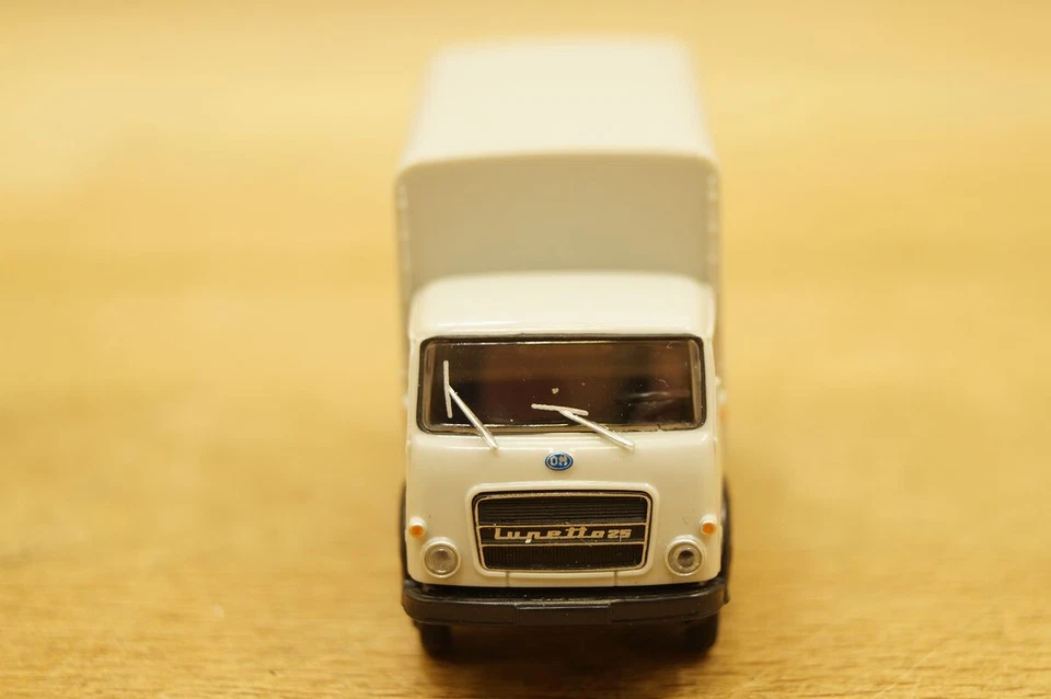 Scala Ho BREKINA 34619 Klein-Laster Camion Om Lupetto 25 " Aer Macchi " Nuovo - Immagine 4 di 4