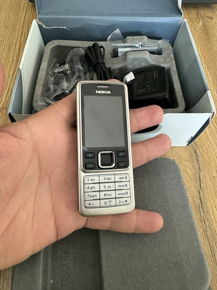 Nokia 6300 - Silber Neu! - Bild 3 von 4