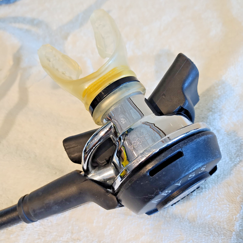 Mares Regulator MR22 Abyss With 2 Mouthpieces Dual Stage VGC Durable Adjustable - Picture 11 of 16
