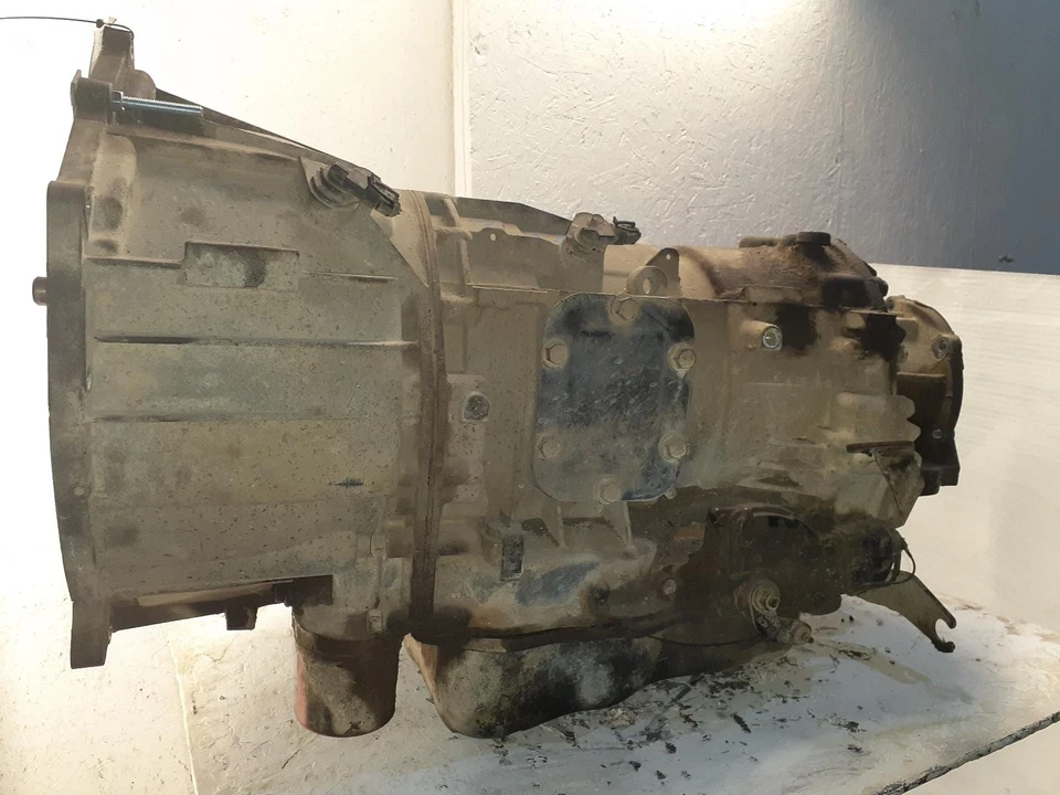 Used Automatic Transmission Assembly fits: 2004 Chevrolet Silverado 2500 pickup Foto 2 de 4