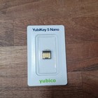 Yubico YubiKey 5 Nano Dwuskładnikowy klucz bezpieczeństwa uwierzytelniania