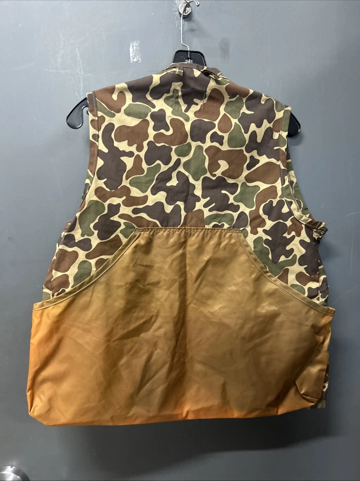 Vintage 1980's SafTbak Made In USA Duck Hunter Camo Vest sz M/L - Image 3 of 4