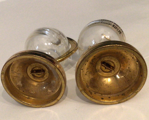 VINTAGE GLOBE SALT AND PEPPER SHAKERS PLASTIC CARLSBAD CAVERNS NAT'L PA - Picture 6 of 6
