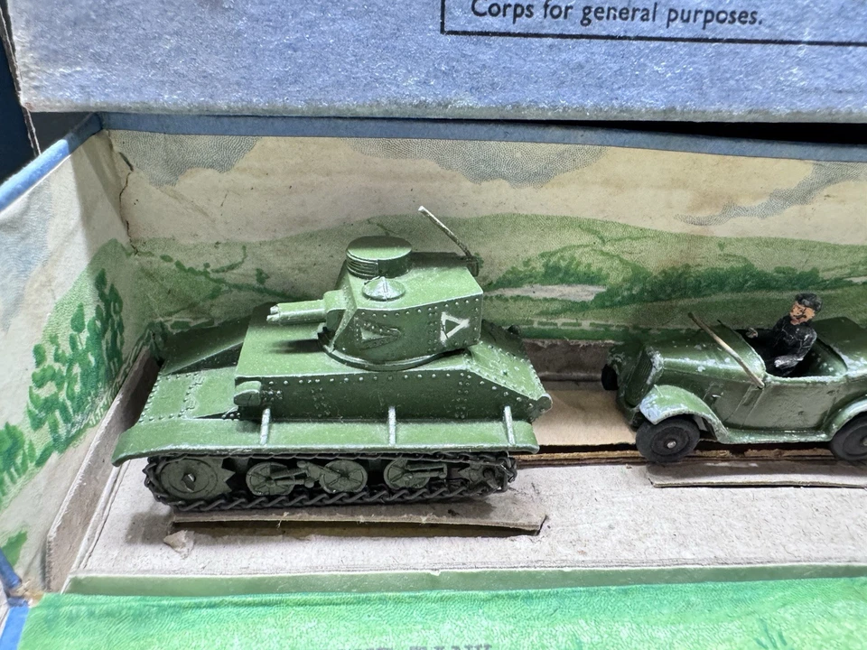 Dinky: conjunto raro na caixa 152 - unidade de tanque leve Royal Tank Corps. Pré-guerra c1930s - Imagem 2 de 4