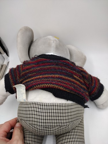 Peluche Applausi Babar l'Elefante Vacanze Invernali Senza Pattini Alto 15" - Foto 4 di 5